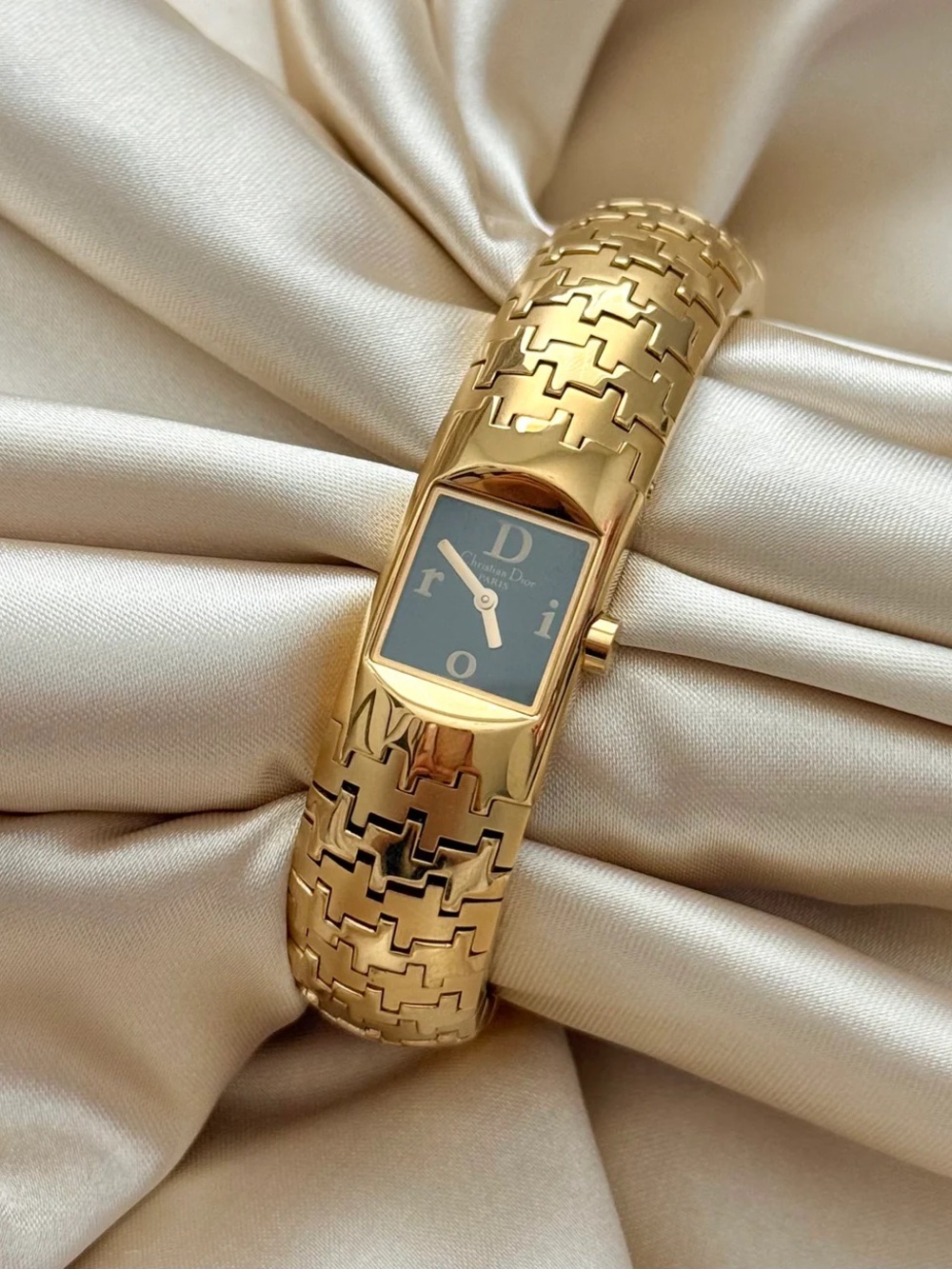 AUTHENTIC VINTAGE DIOR GOLD WATCH